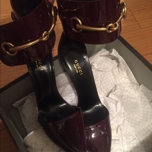 Gucci Ursula ankle pump